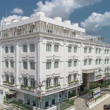 Hotel Annapurna De Royal Гунтур Екстер'єр фото
