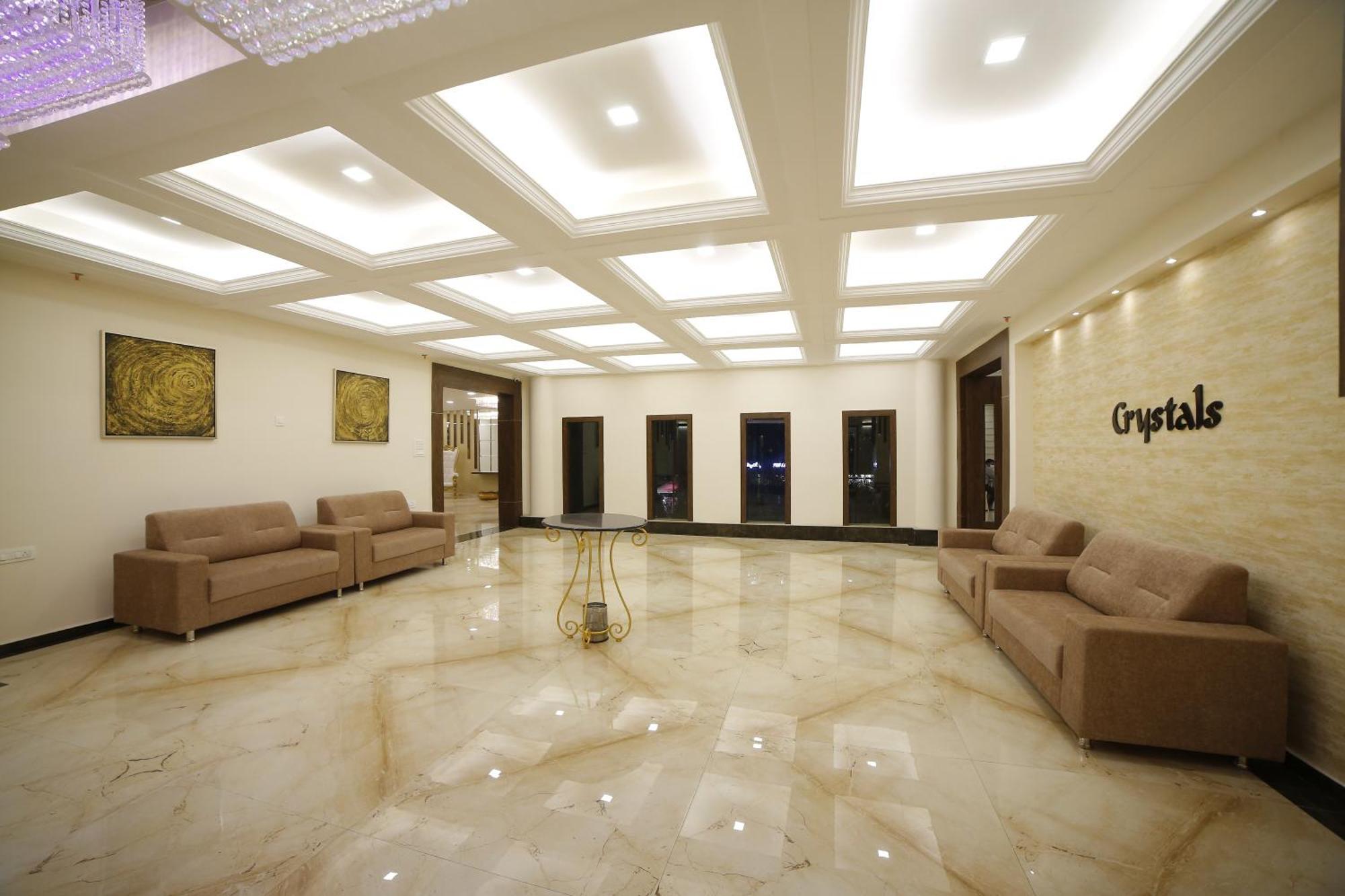 Hotel Annapurna De Royal Гунтур Екстер'єр фото